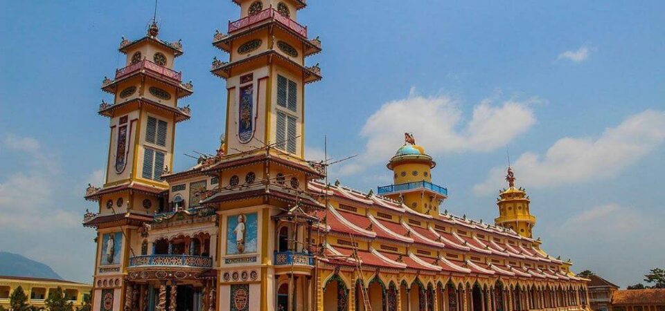 Cao Dai Temple - Tay Ninh - Ho Chi Minh Muslim tour 4 days