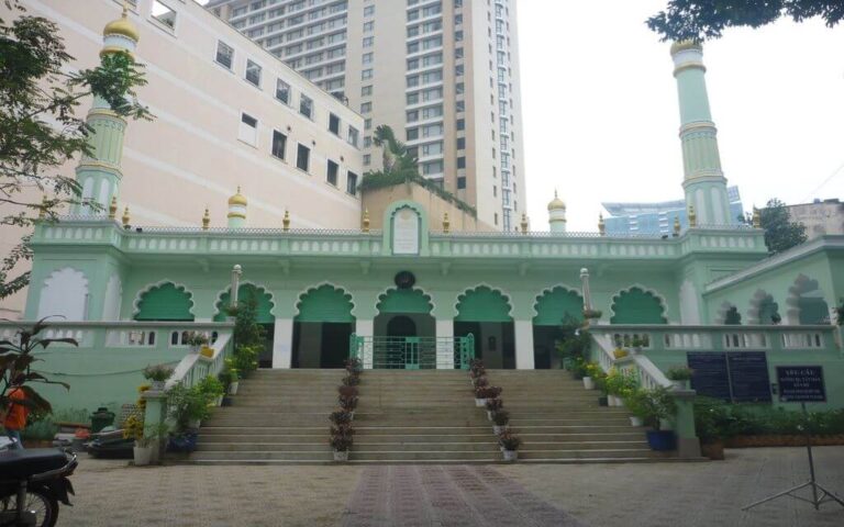 Ho Chi Minh Muslim Tour 4 Days