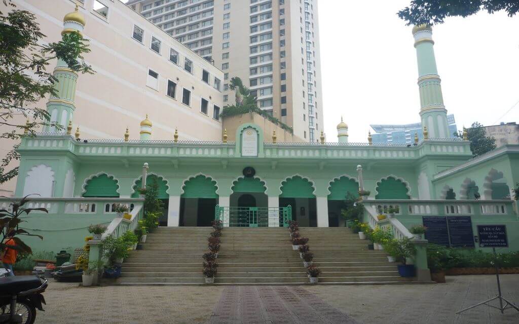 Central Mosque in Ho Chi Minh City - Saigon Muslim travel 4 days