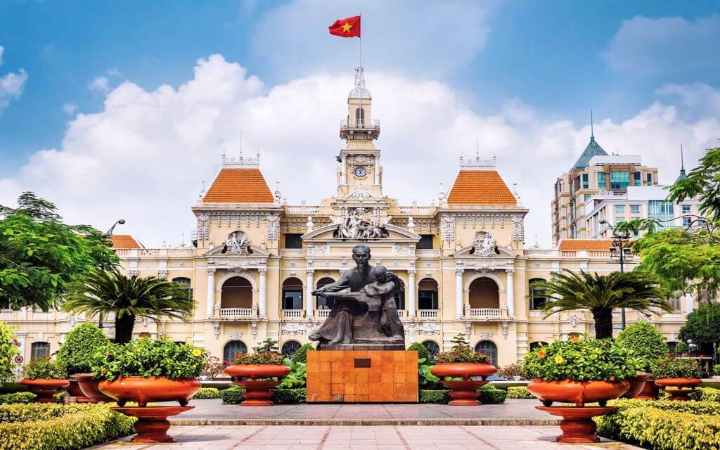 Ho Chi Minh City Hall - Saigon - Cu Chi Tunnels - Vung Tau - Mekong Muslim travel package 5 days