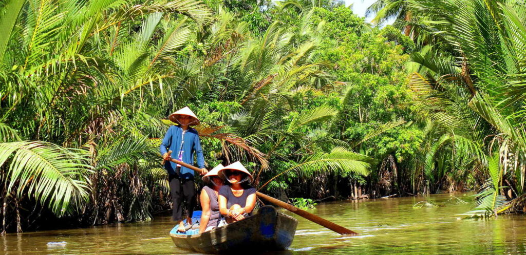 Saigon Muslim Tours – Private Halal Tours in Ho Chi Minh City & Vietnam Mekong Delta Muslim Tour 2 Days – 1 Night