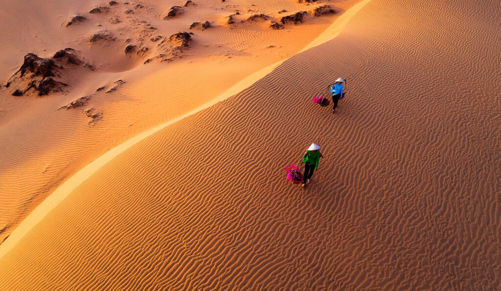 Mui Ne Red Sand Dunes - Saigon - Cu Chi - Mekong - Mui Ne - Muslim Tour 5 days