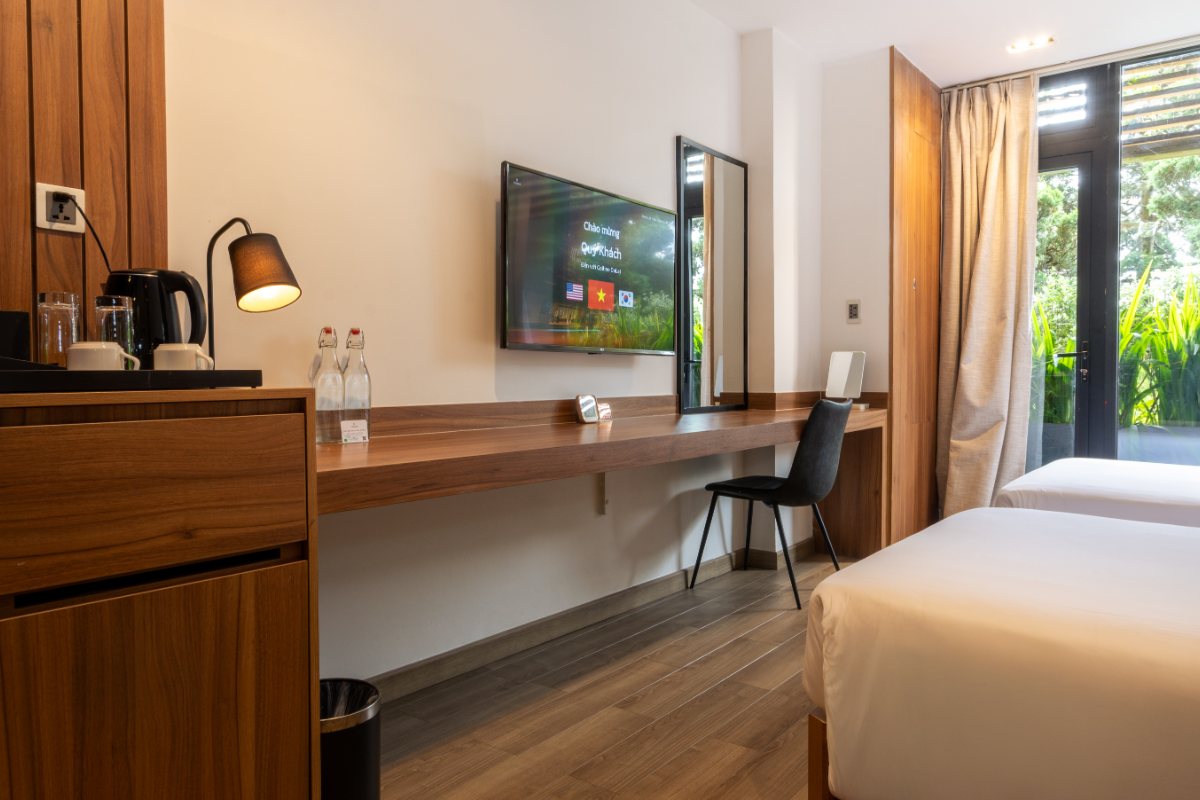 Deluxe Twin room at Colline Dalat