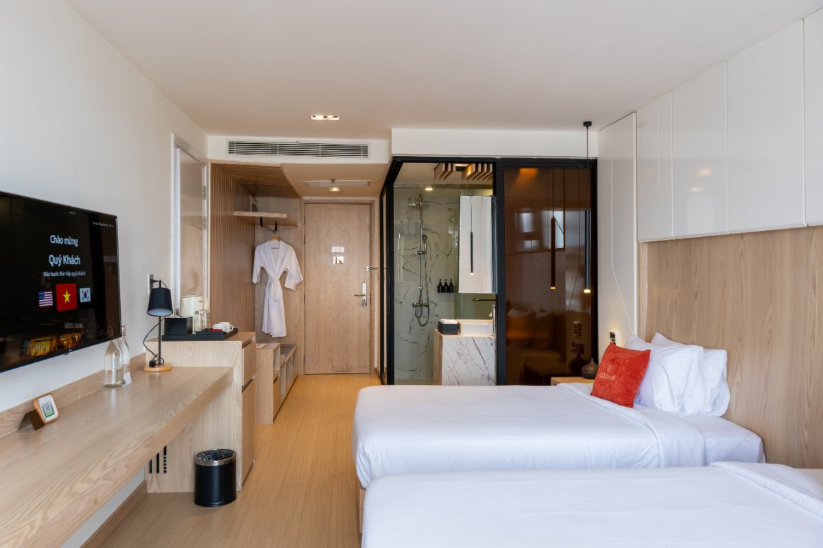 Premier Deluxe room interior at Colline Dalat