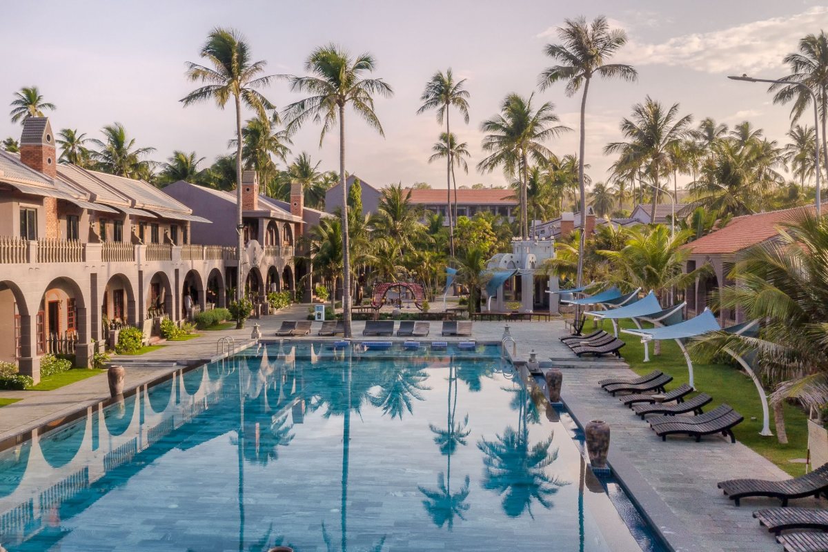 Swimming pool and guest buildings at Le Viva Resort Mui Ne