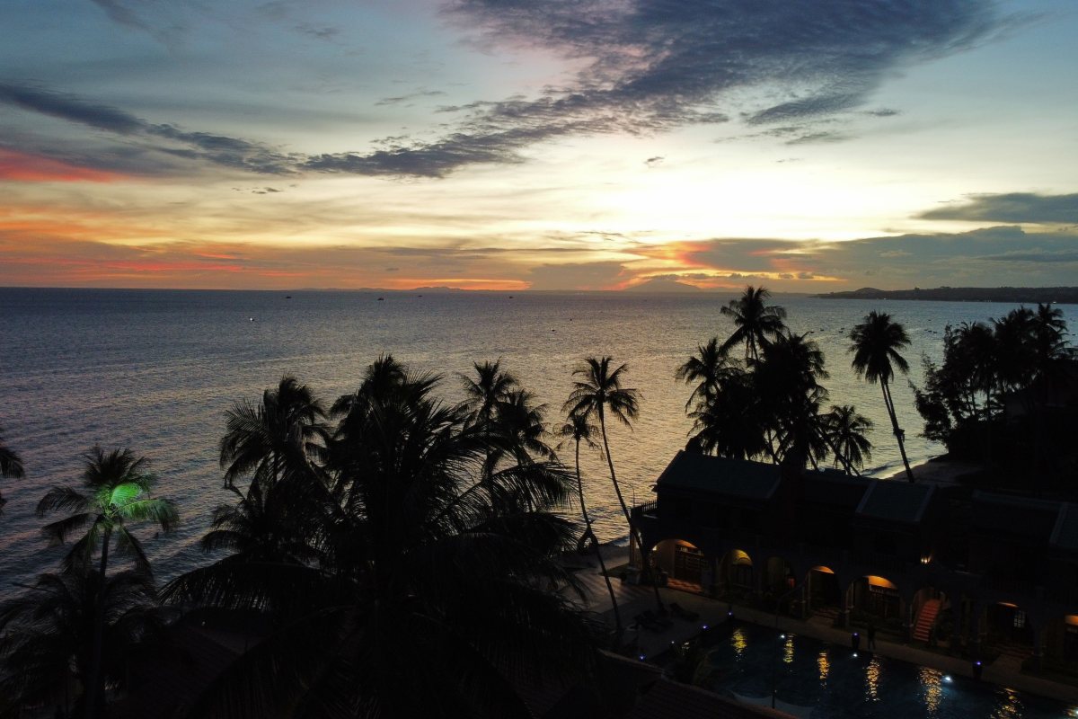 Le Viva Resort Mui Ne Sunset over the sea at Le Viva Resort Mui Ne