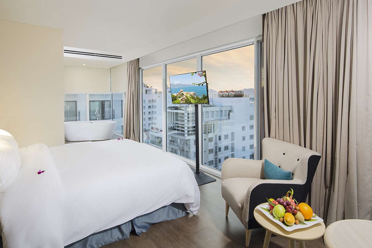 Executive twin room at Liberty Central Nha Trang