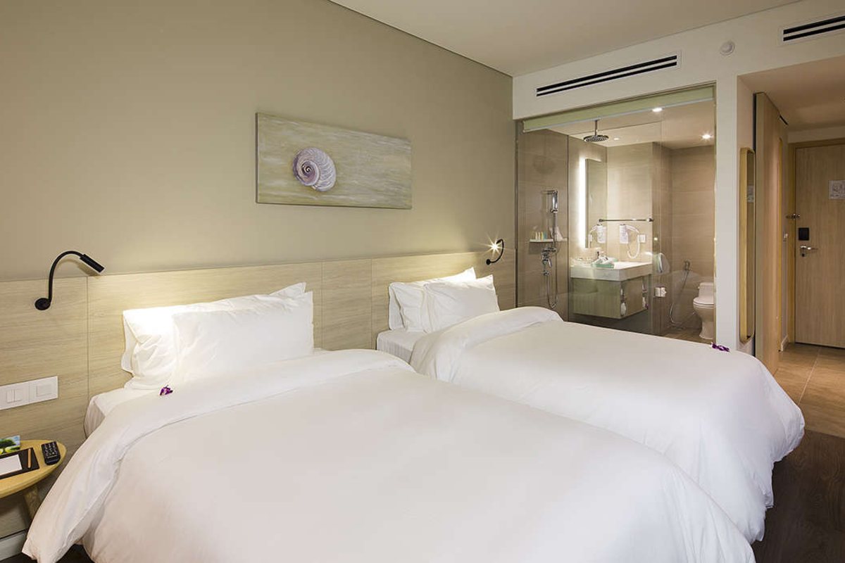 Premier Ocean View twin room at Liberty Central Nha Trang