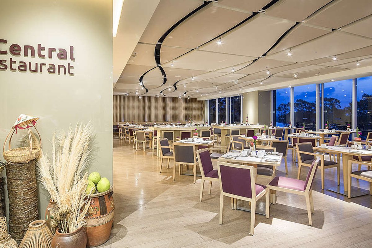 Central Restaurant at Liberty Central Saigon Riverside