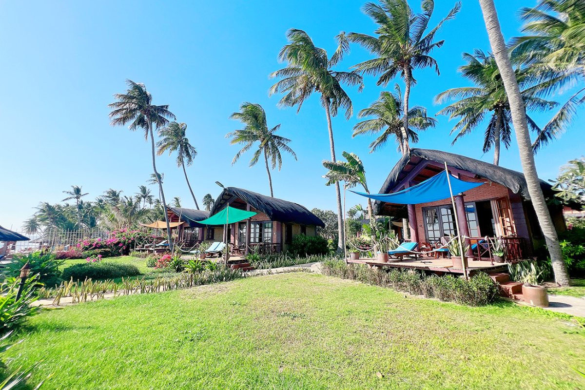 Beachfront bungalows at Little Mui Ne Cottages