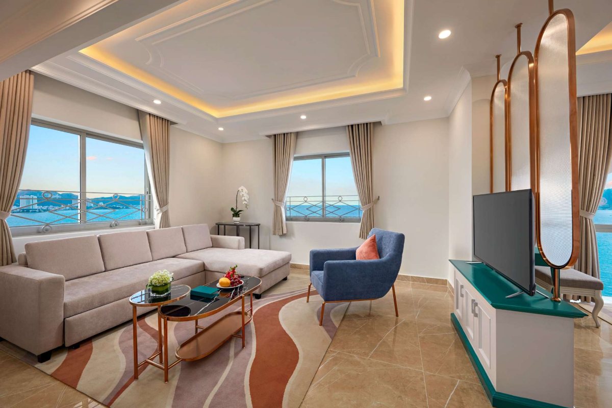 Suite with sea view at Mercure Nha Trang Beach