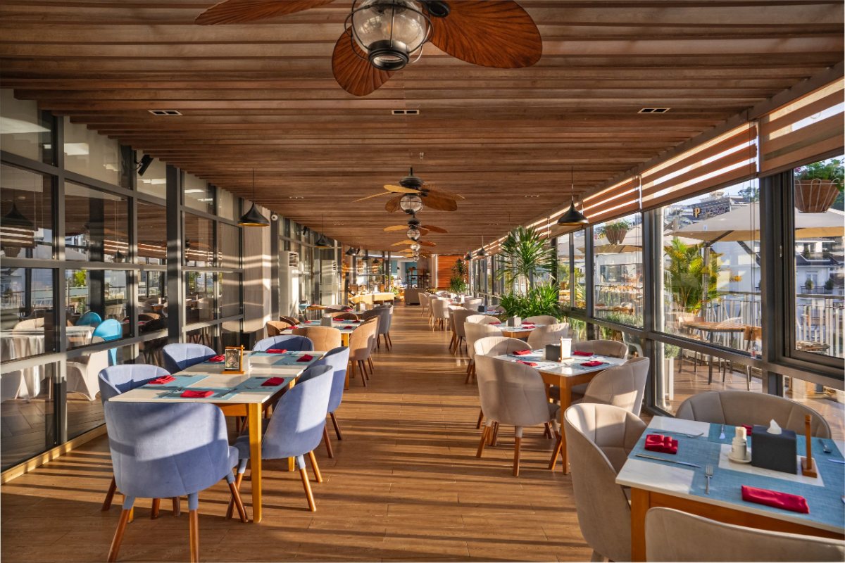 Nesta Valley Dalat Hotel Restaurant with valley view at Nesta Valley Dalat