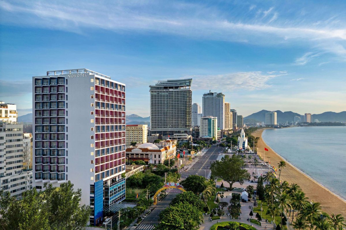 Novotel Nha Trang and the Nha Trang beachfront
