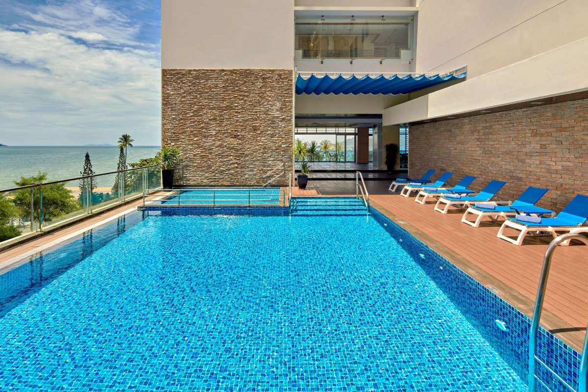 Novotel Nha Trang Outdoor swimming pool at Novotel Nha Trang