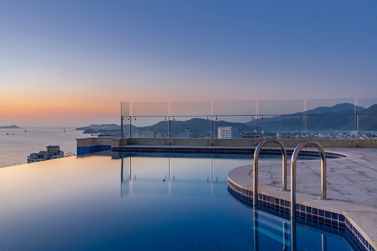 Rosaka Nha Trang Hotel Rooftop pool on the 22nd floor of Rosaka Nha Trang Hotel