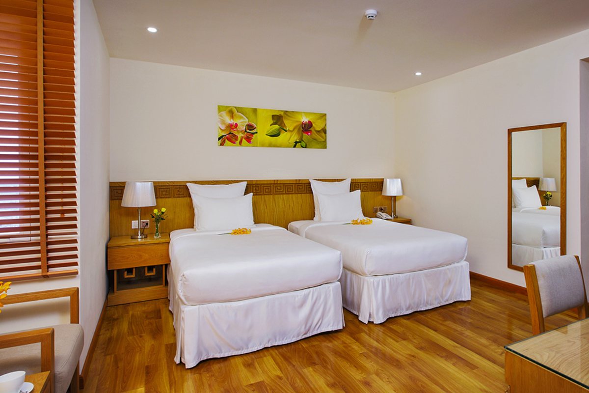 Twin room at Rosaka Nha Trang Hotel