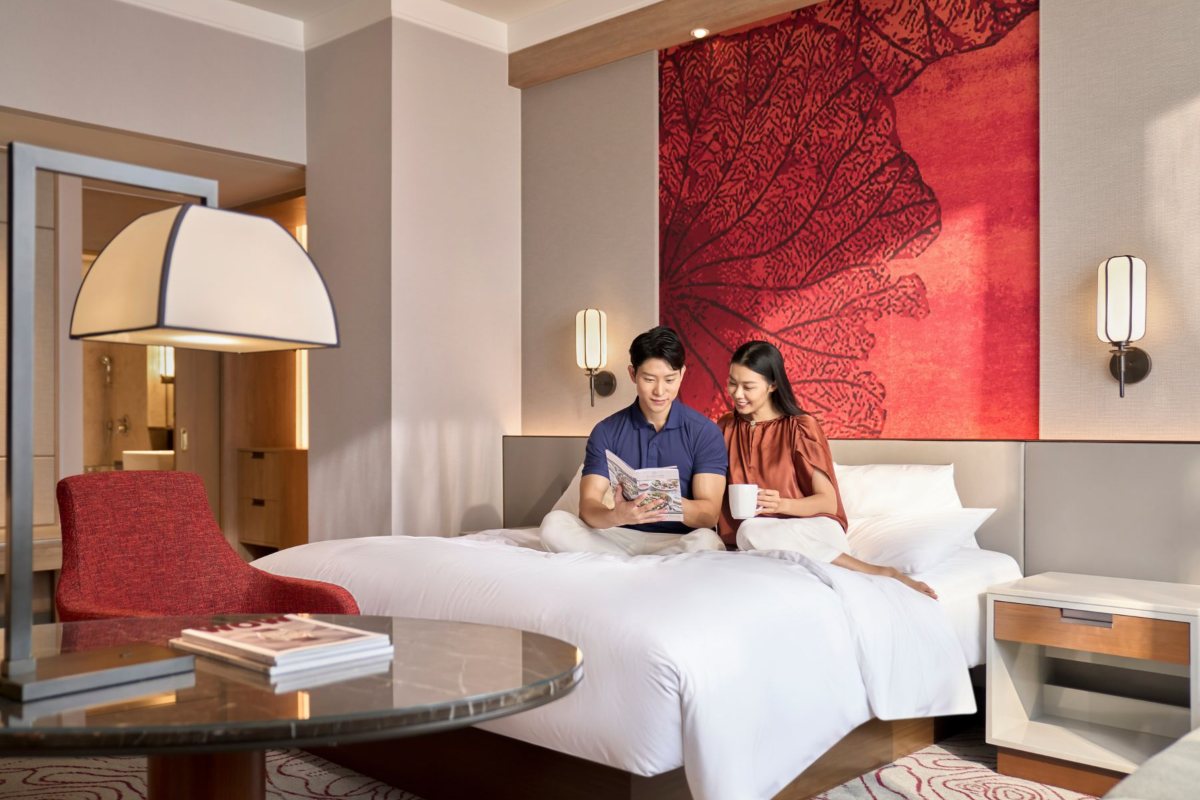 Guest room sitting area at Sheraton Saigon Grand Opera Hotel
