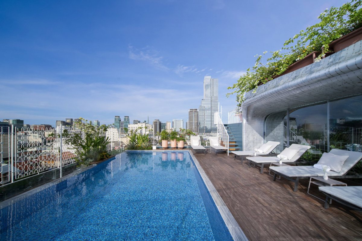 Rooftop pool on the 12th floor of Silverland Ben Thanh