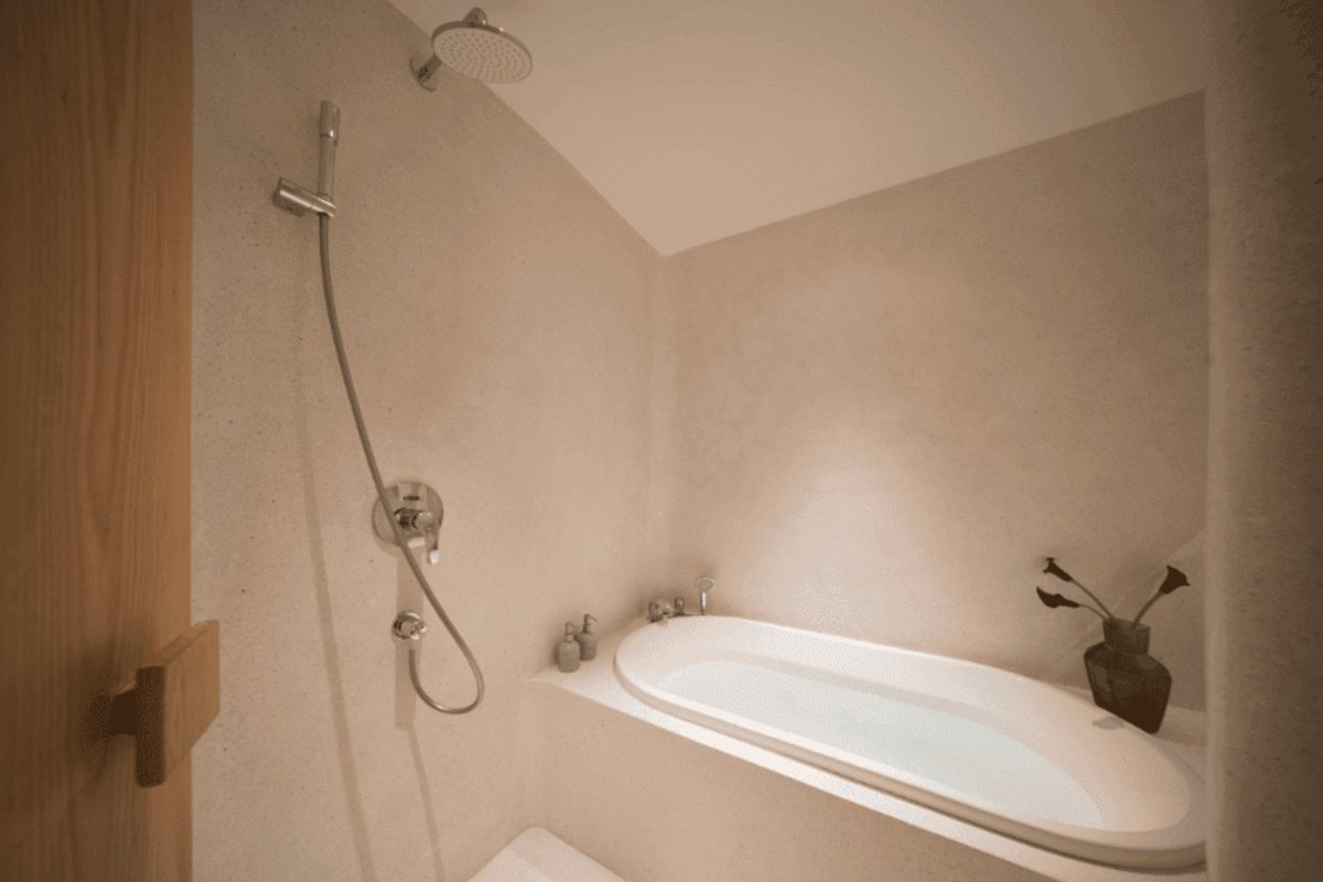 Spring Field room bathroom at Silverland Ben Thanh