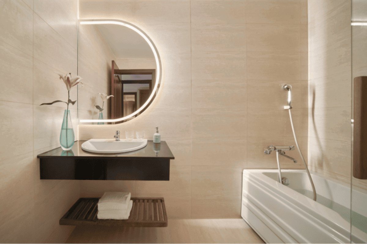 Sunshine Garden room bathroom at Silverland Ben Thanh