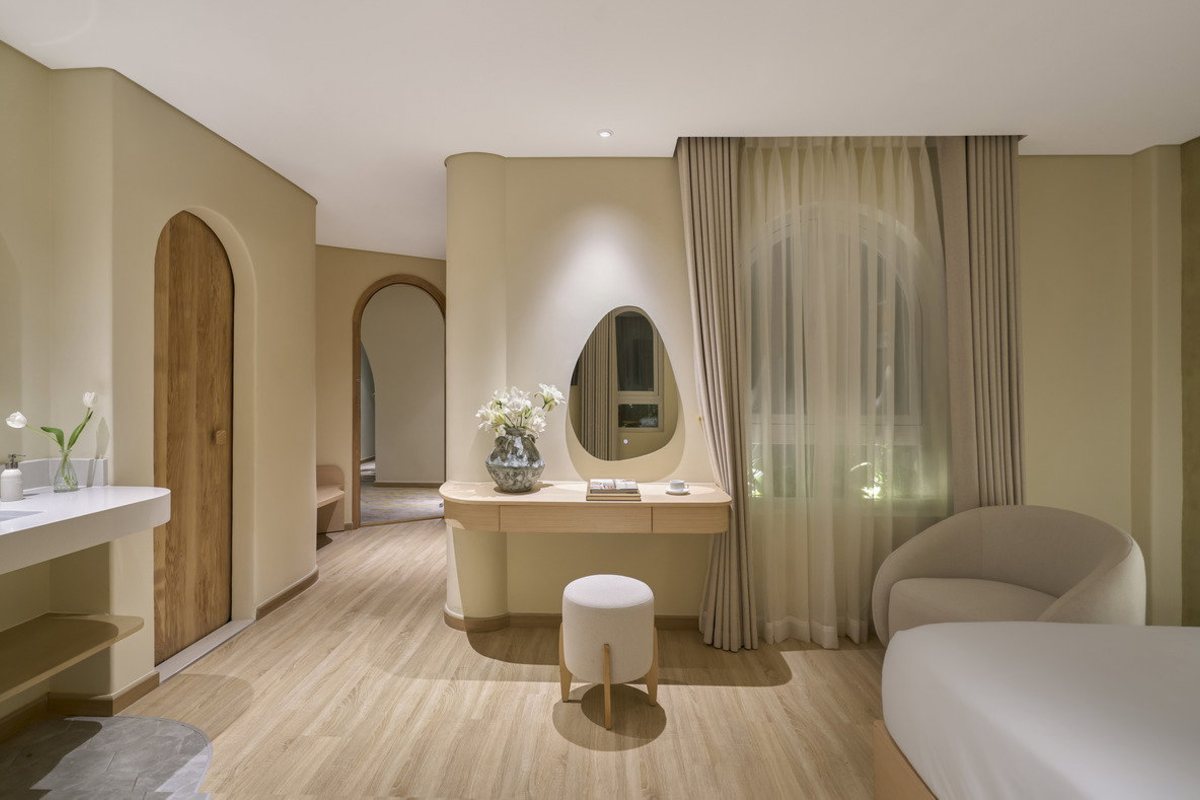 Green Papaya room interior at Silverland Mây Hotel