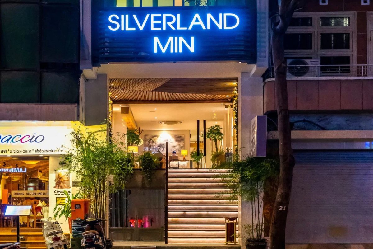 Silverland Min Hotel